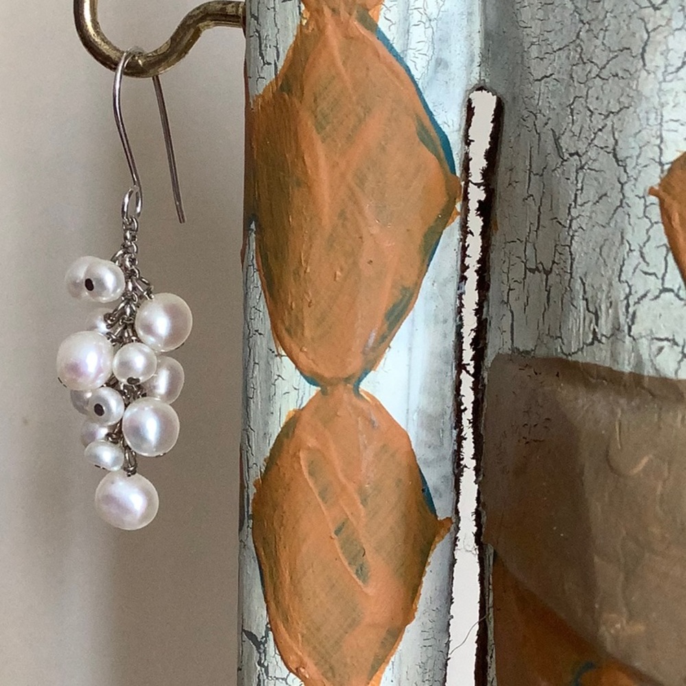 Iridese by Tiffany genuine pearl cluster earrings